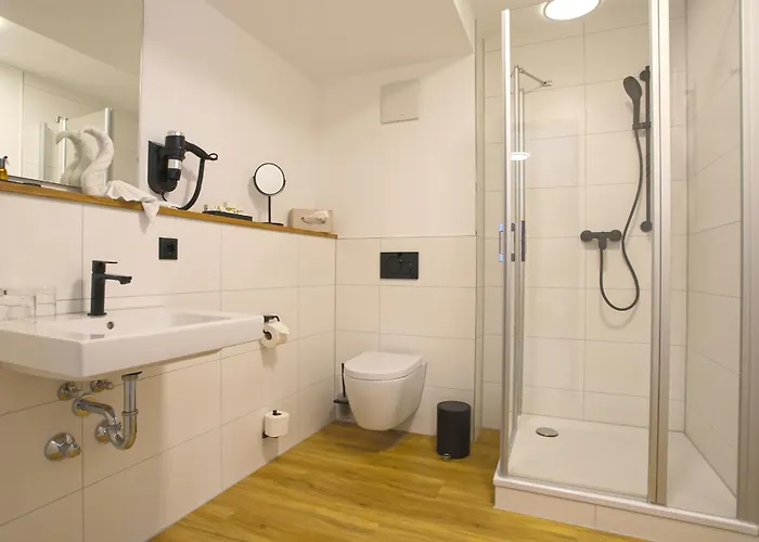 Sandbank & لوبمين